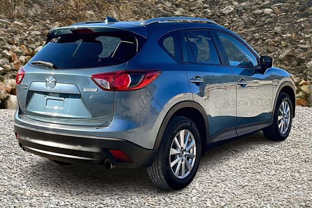 2016 Mazda CX-5 Touring Image 4 of 27