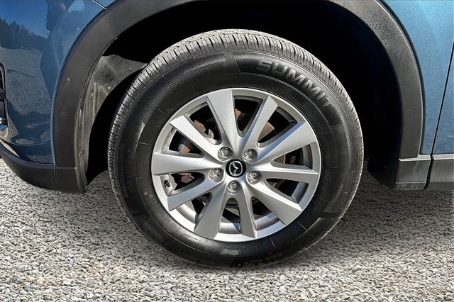 2016 Mazda CX-5 Touring Image 7 of 27