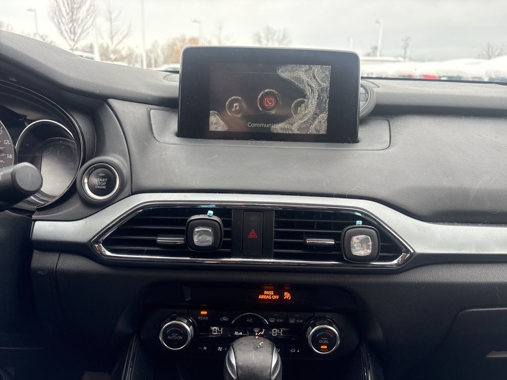 2016 Mazda CX-9 Sport Image 13 of 18