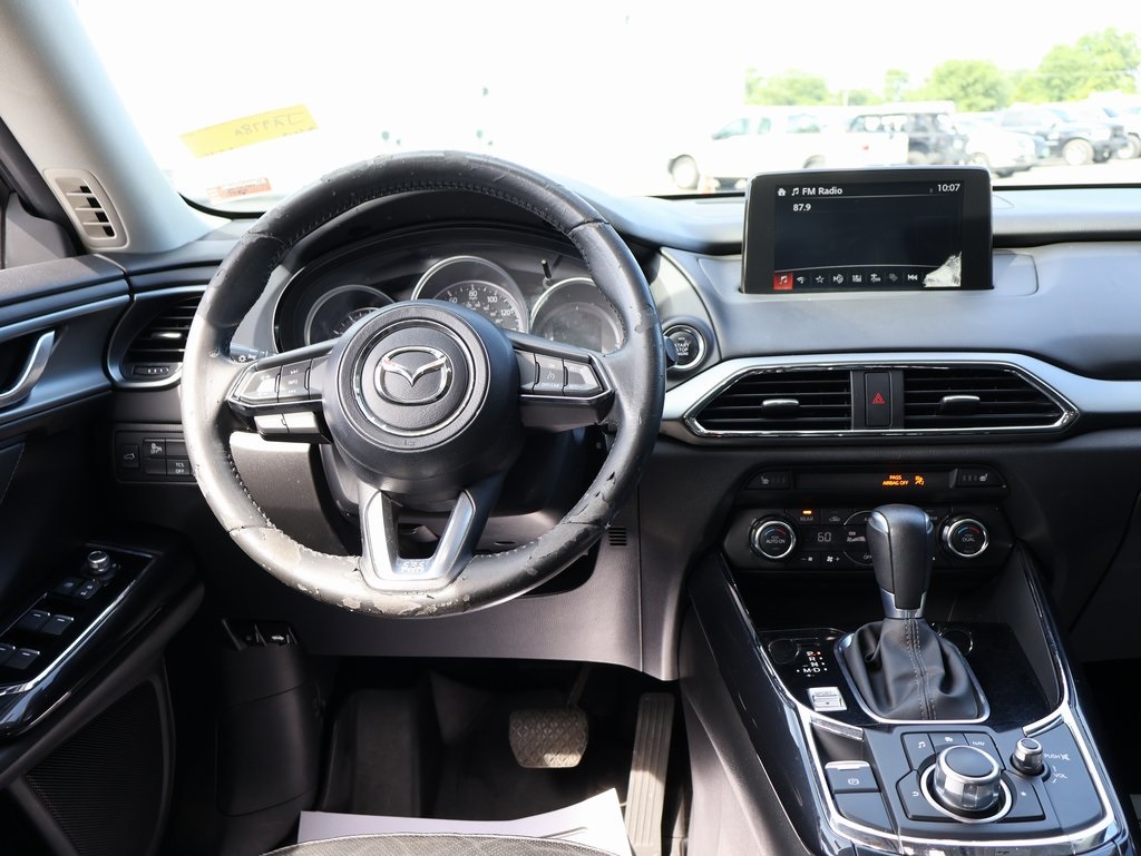 Vehicle image 16 of 41