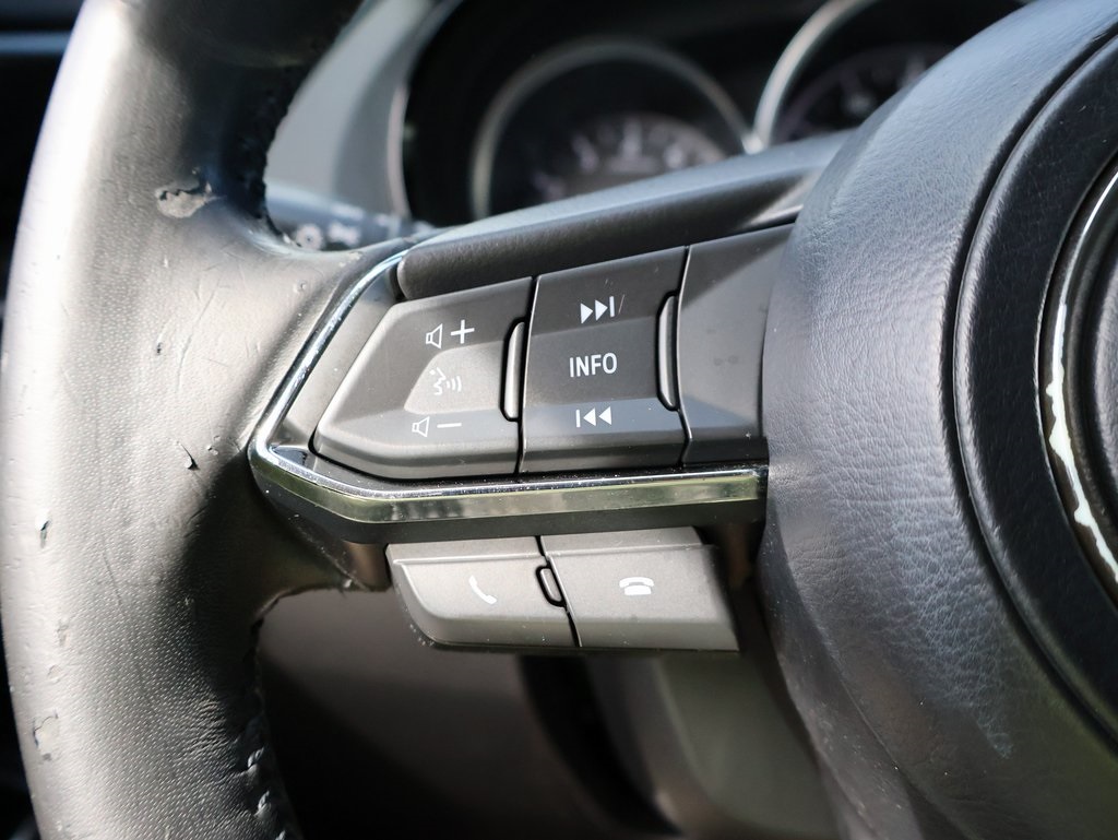 Vehicle image 32 of 41