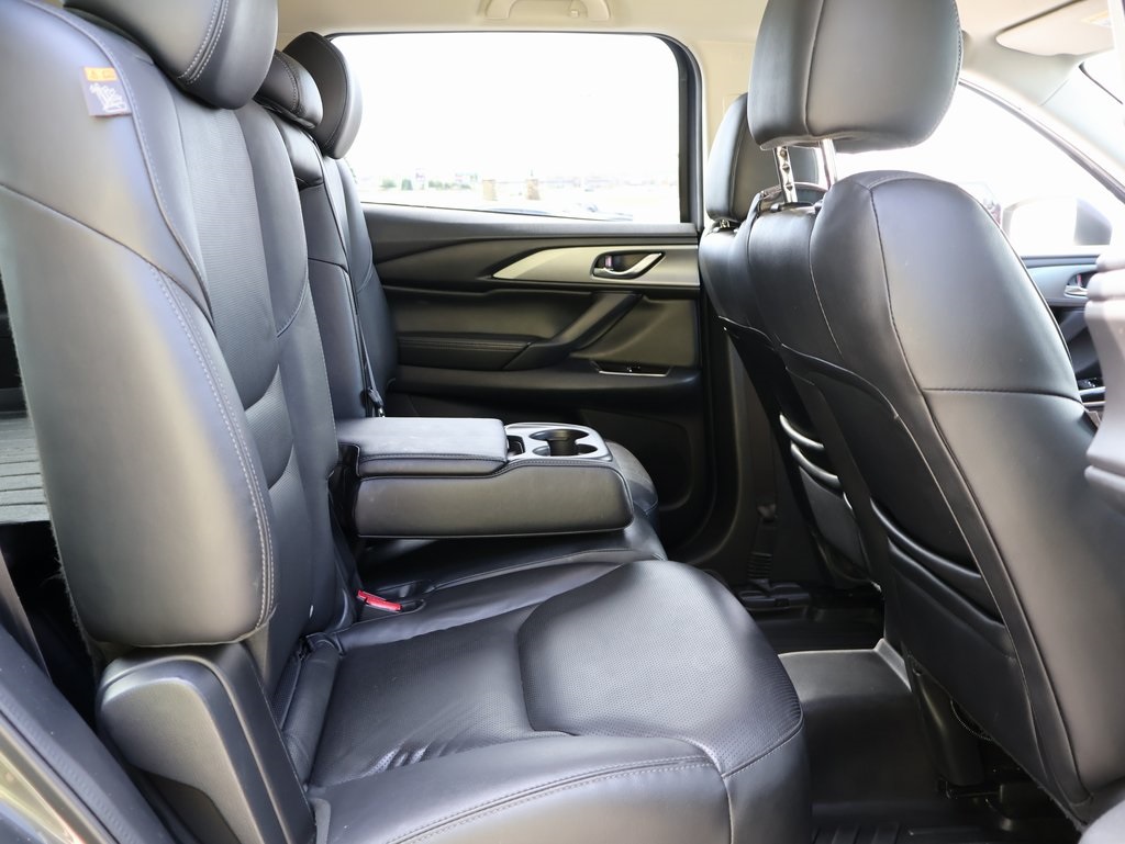 Vehicle image 11 of 41