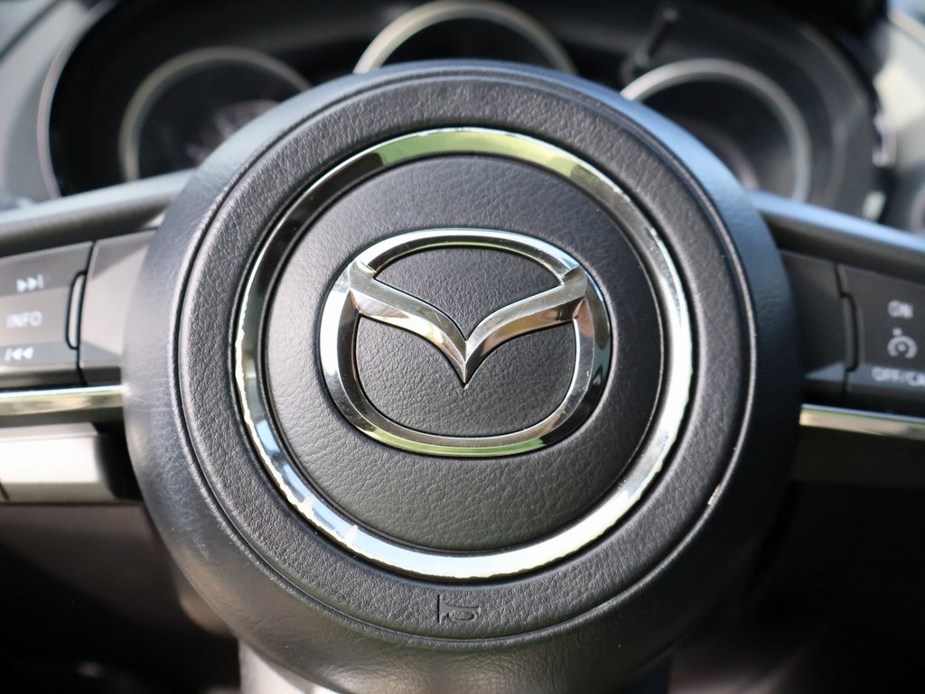 Vehicle image 17 of 41