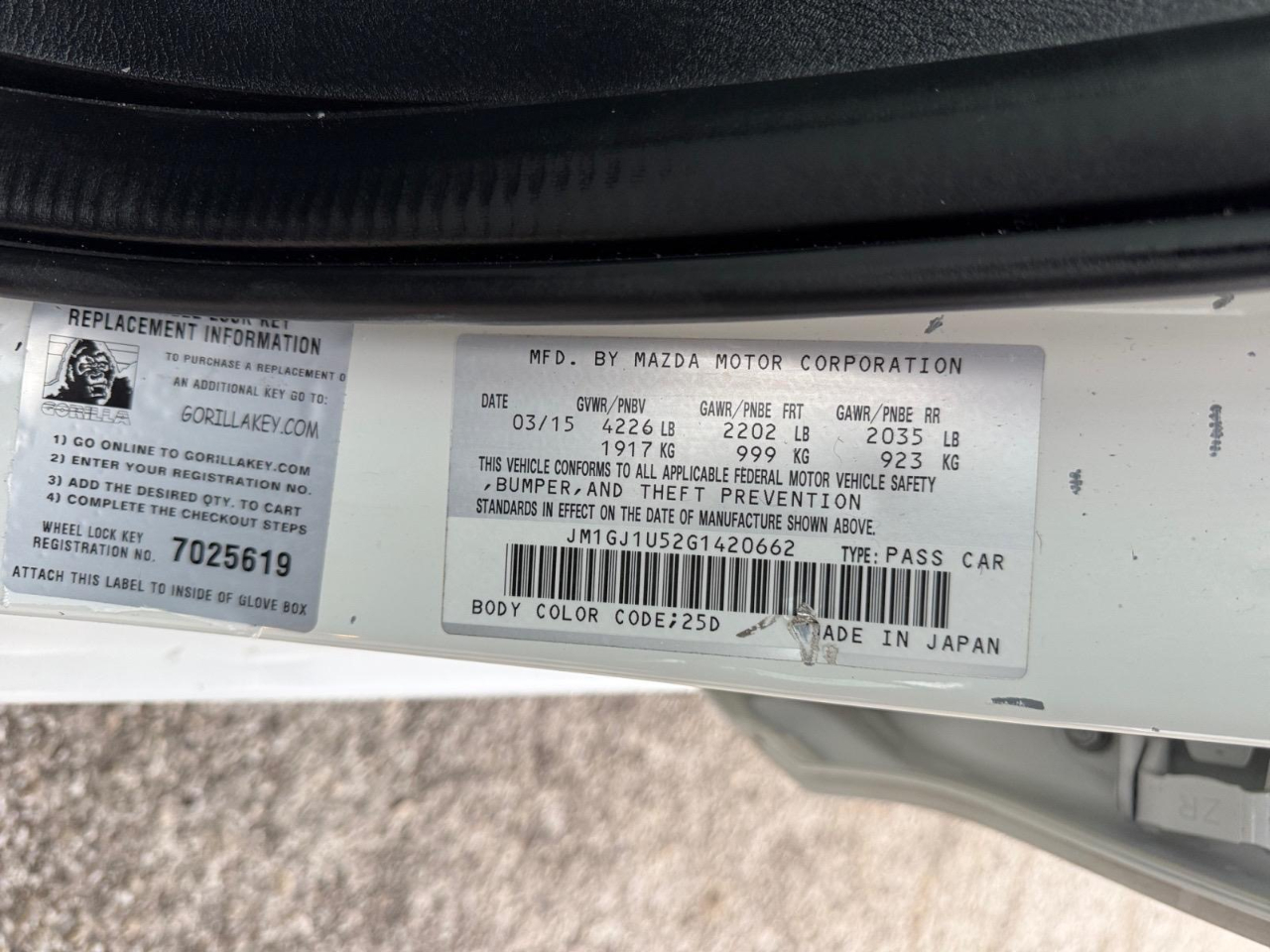 Vehicle image 17 of 26
