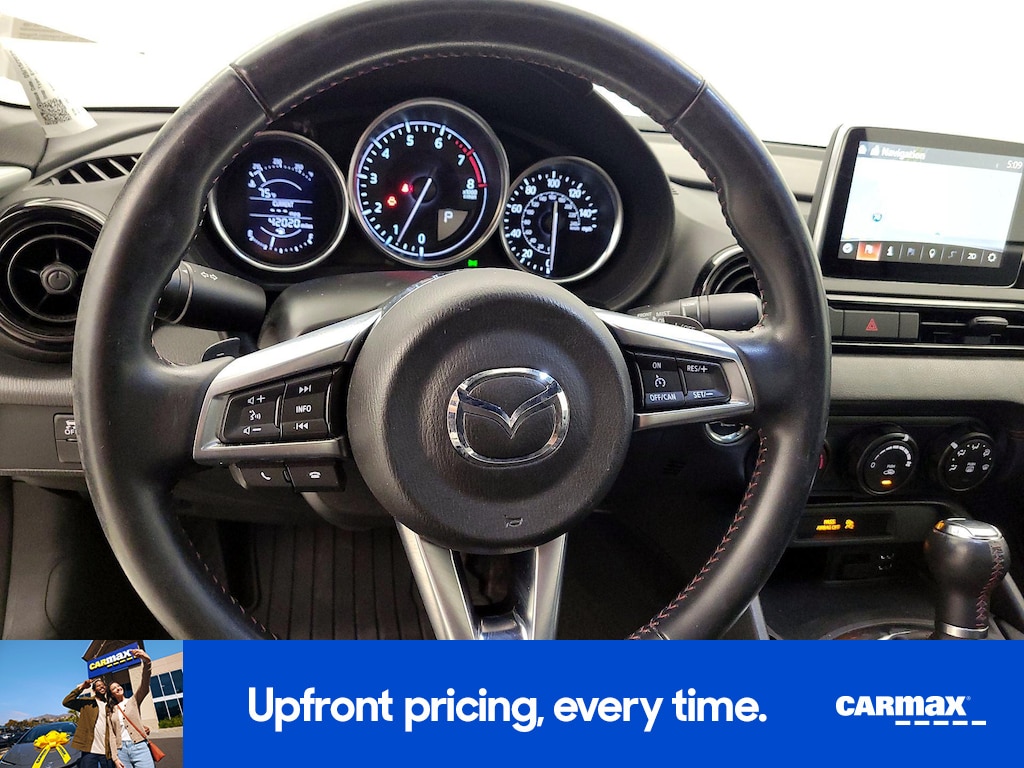 2016 Mazda MX-5 Miata Club Image 15 of 26