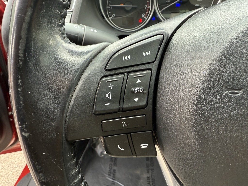 Vehicle image 16 of 30
