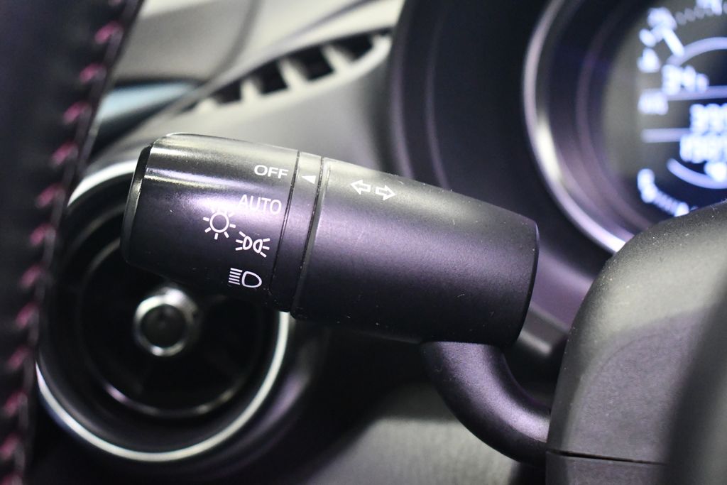 2016 Mazda MX-5 Miata Grand Touring Image 21 of 25