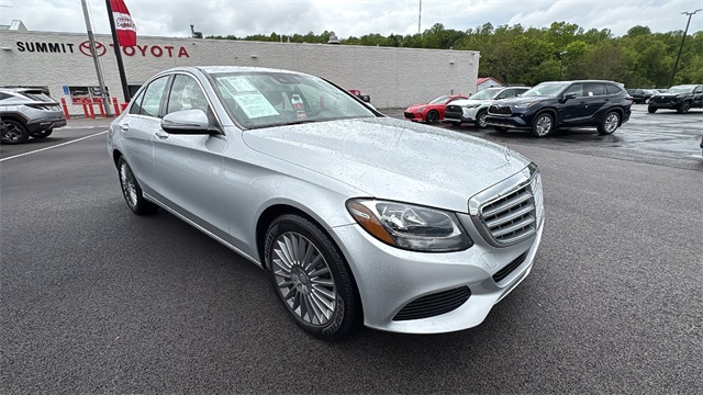 Vehicle image 2 of 31