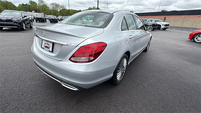 Vehicle image 3 of 31