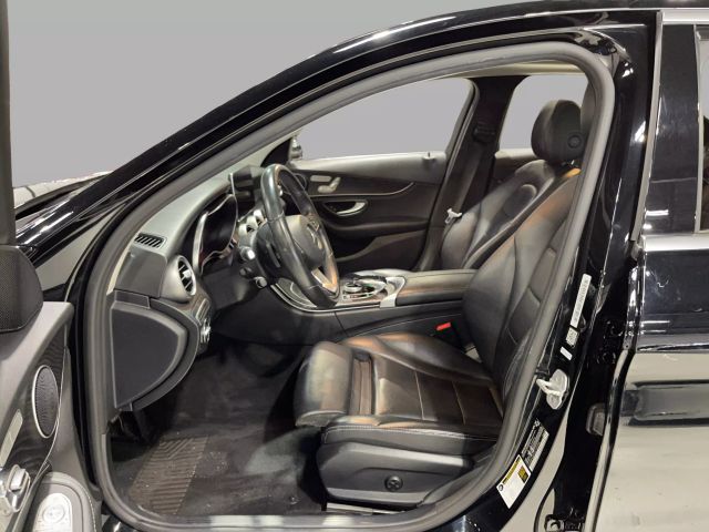 Vehicle image 26 of 50