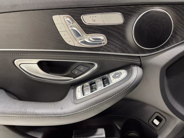 Vehicle image 24 of 50