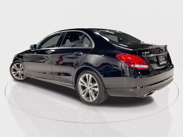 Vehicle image 19 of 50
