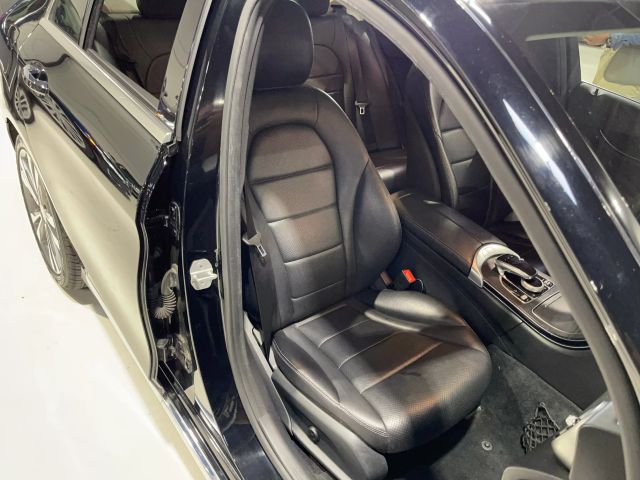 Vehicle image 39 of 50