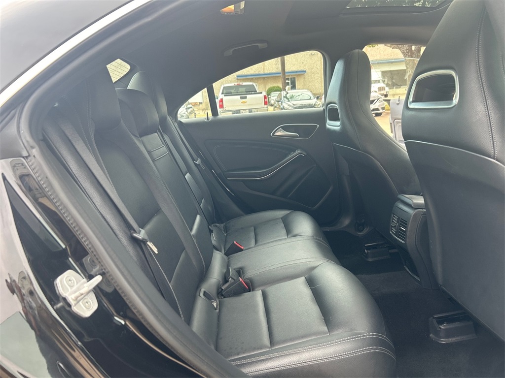Vehicle image 29 of 37