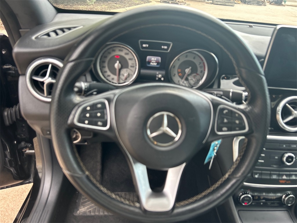 Vehicle image 15 of 37