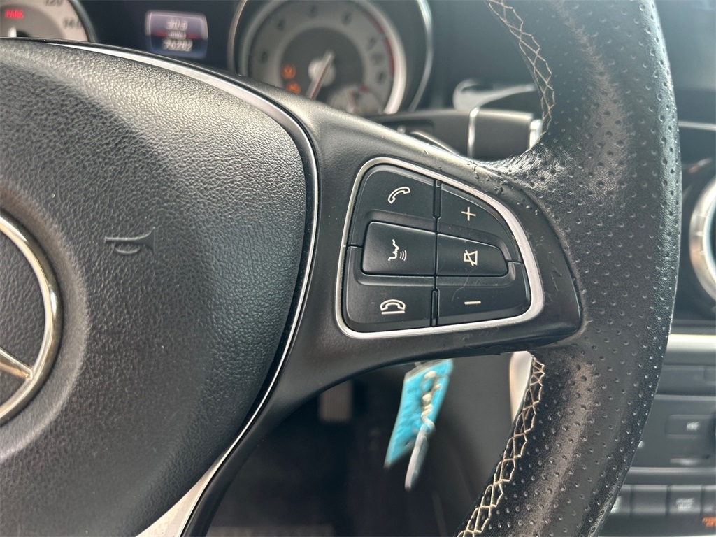 Vehicle image 17 of 37