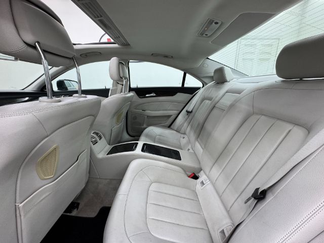Vehicle image 44 of 56