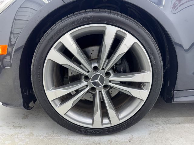 Vehicle image 25 of 56