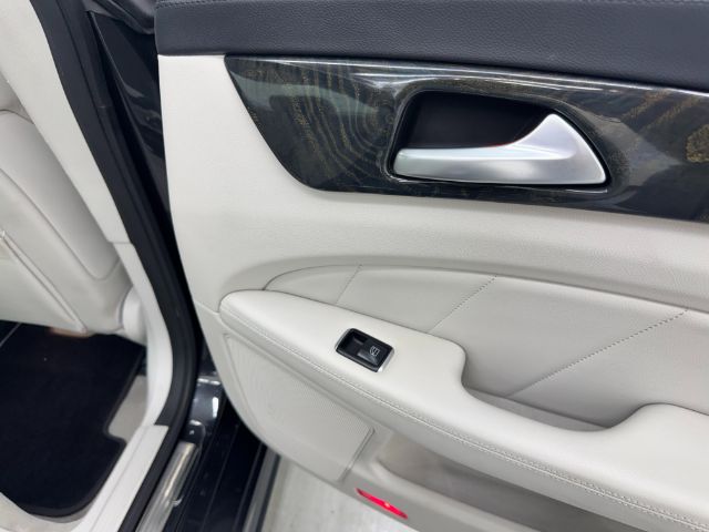Vehicle image 48 of 56