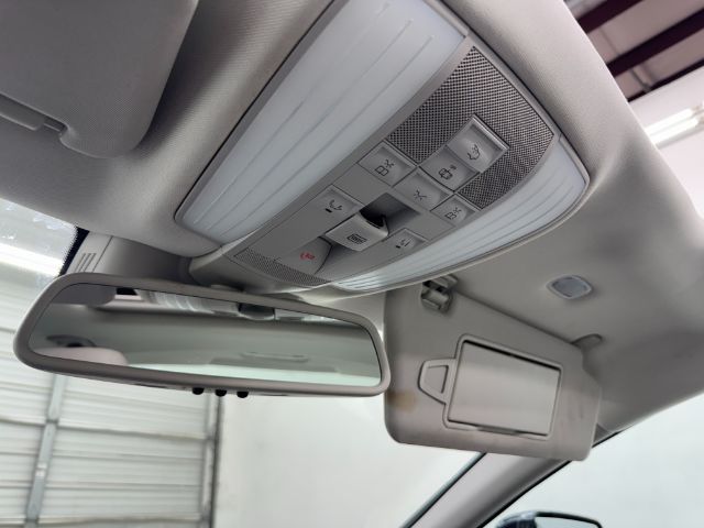 Vehicle image 34 of 56