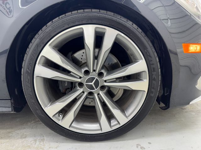 Vehicle image 22 of 56