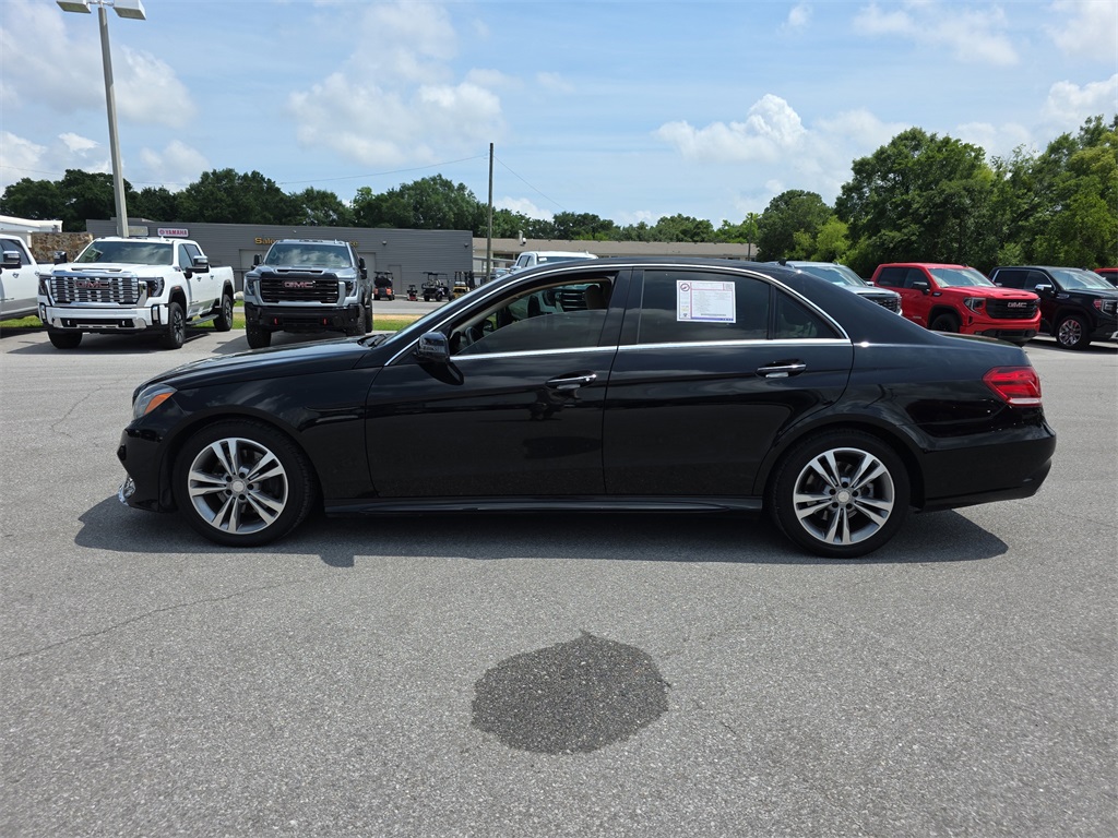 Vehicle image 9 of 40