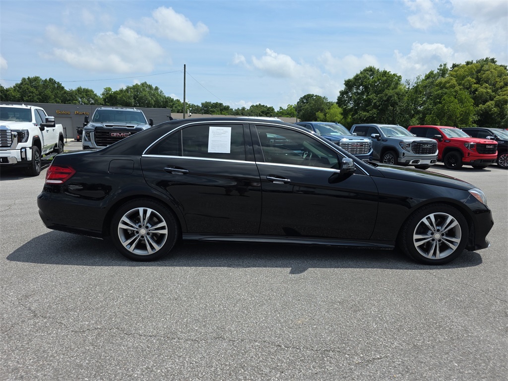 Vehicle image 5 of 40