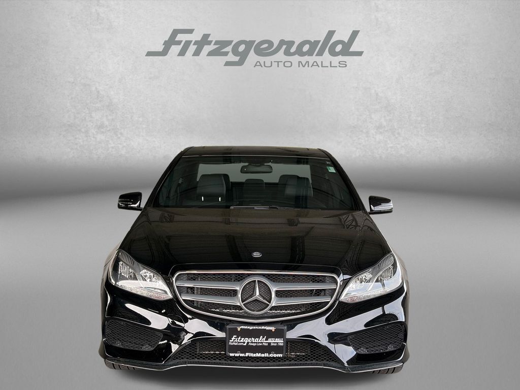 2016 Mercedes-Benz E-Class Image 2 of 30