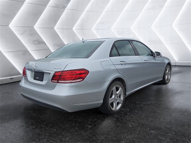 Vehicle image 5 of 10