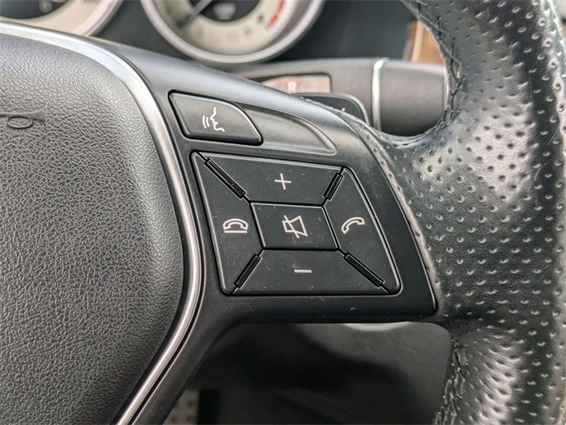 Vehicle image 20 of 40
