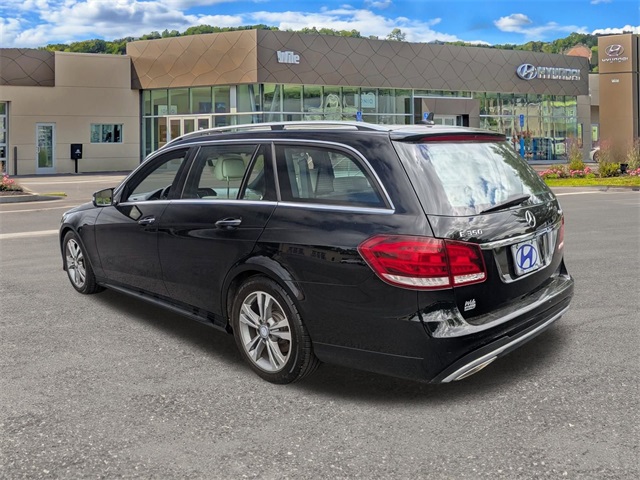 Vehicle image 7 of 40