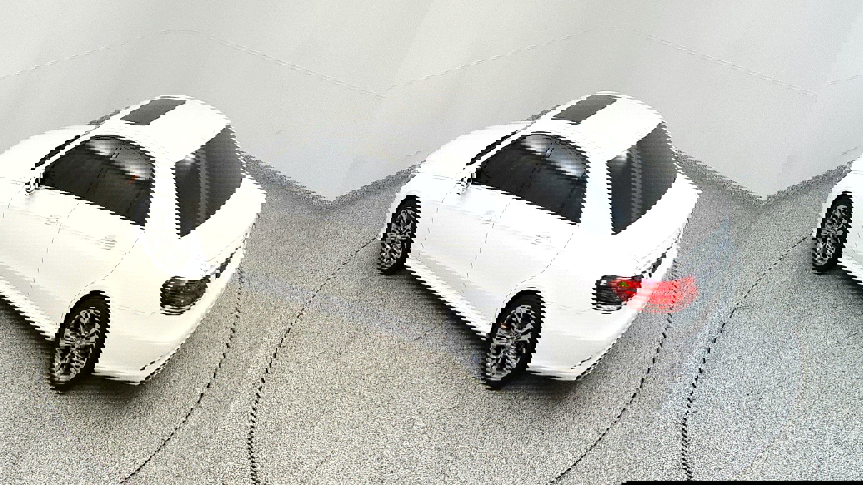 Vehicle image 16 of 50