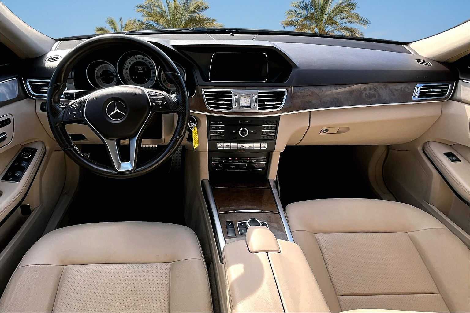 Vehicle image 11 of 29