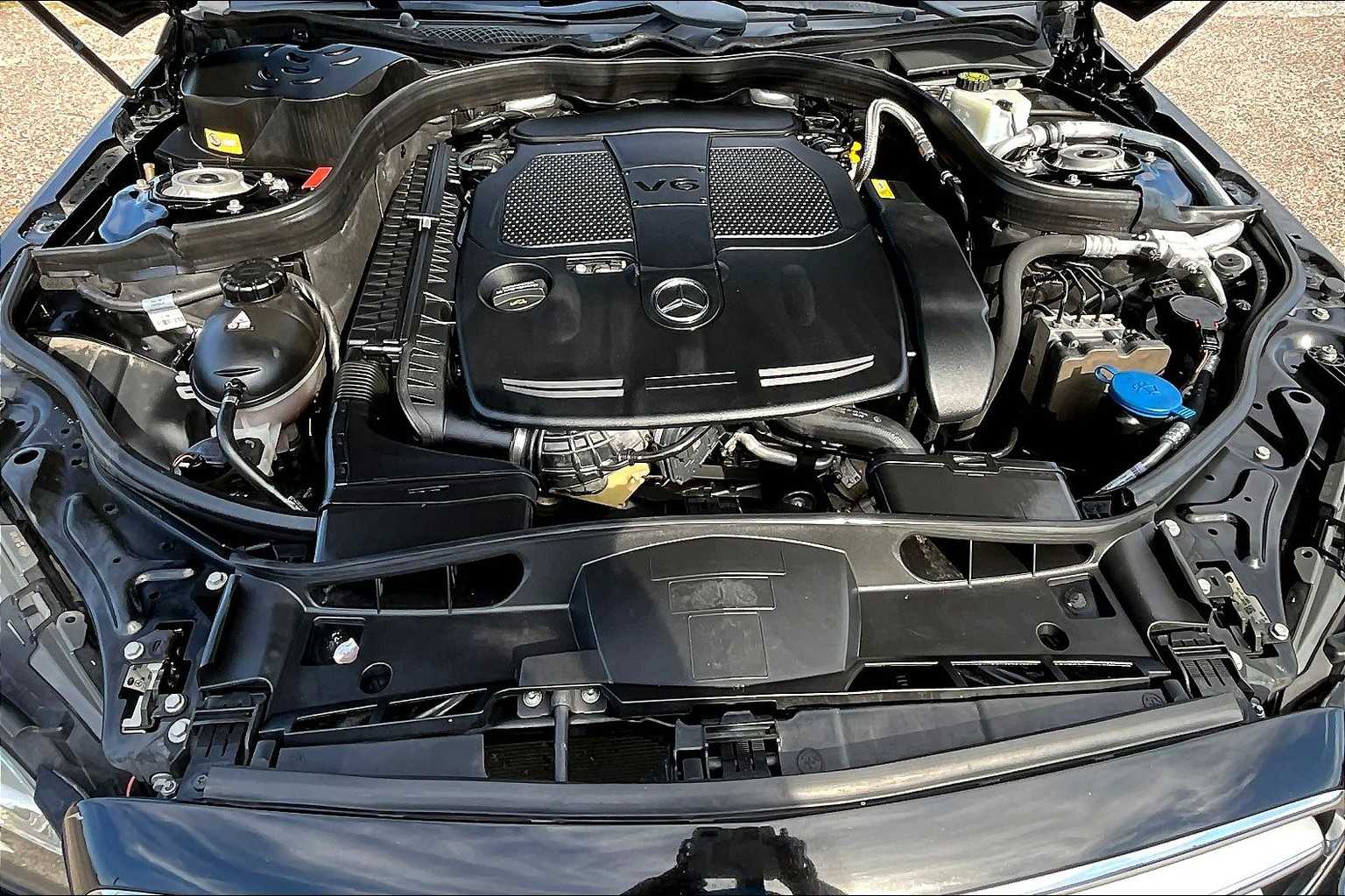 Vehicle image 10 of 29
