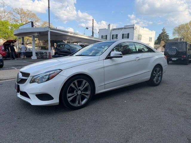 2016 Mercedes-Benz E-Class 400 Image 1 of 15