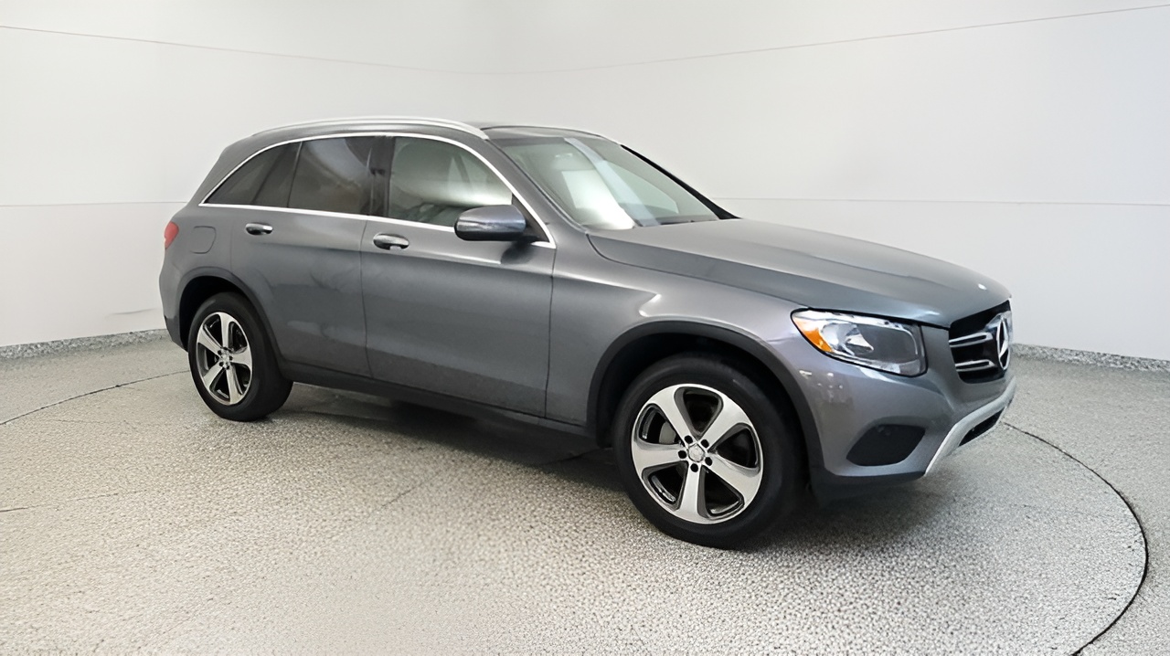 Vehicle image 40 of 51