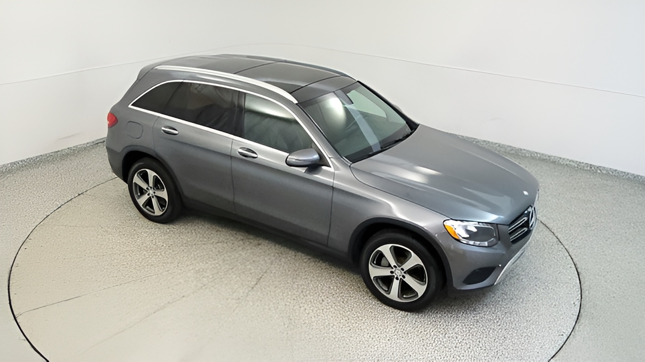 Vehicle image 39 of 51