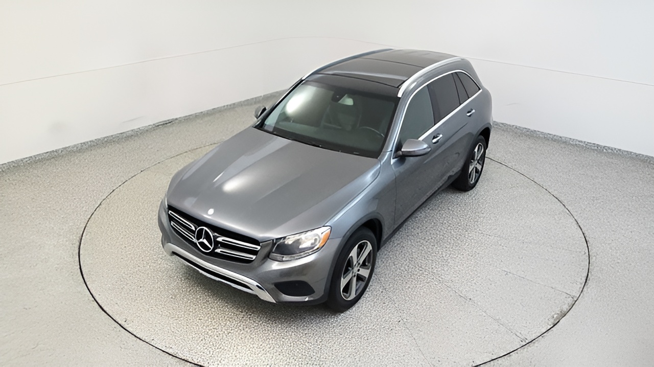 Vehicle image 36 of 51