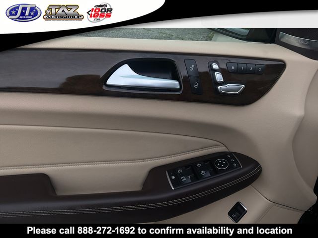Vehicle image 14 of 22