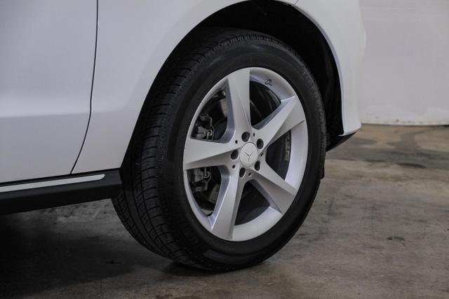 Vehicle image 49 of 53