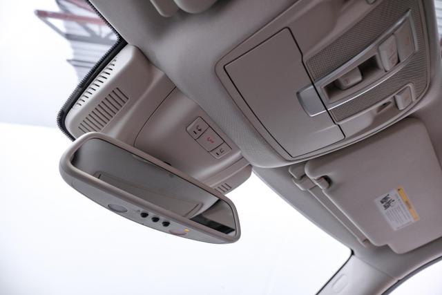 Vehicle image 26 of 53
