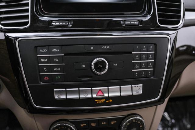 Vehicle image 23 of 53
