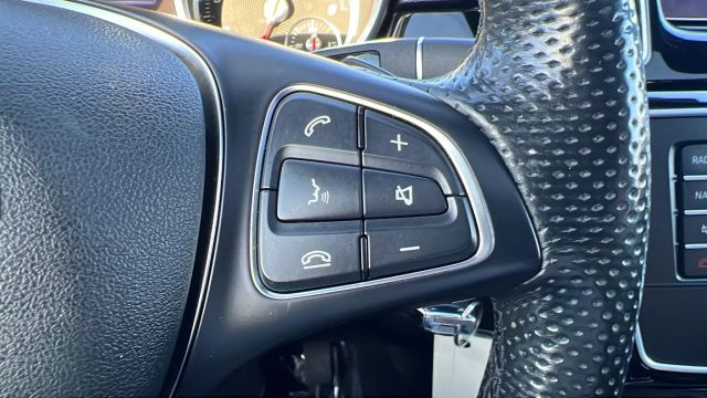 Vehicle image 18 of 46