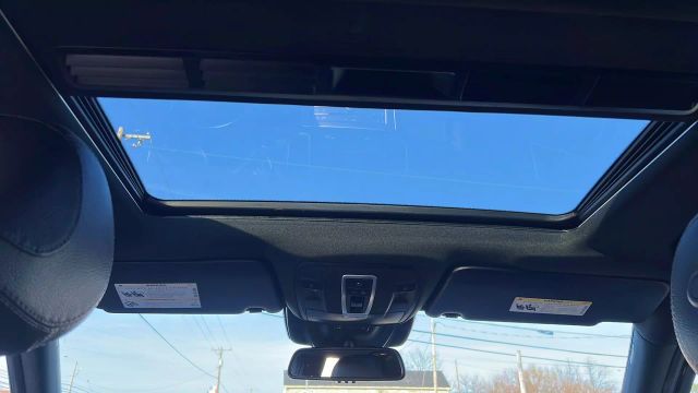 Vehicle image 27 of 46
