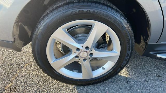 Vehicle image 45 of 46