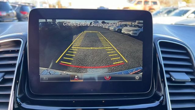 Vehicle image 24 of 46