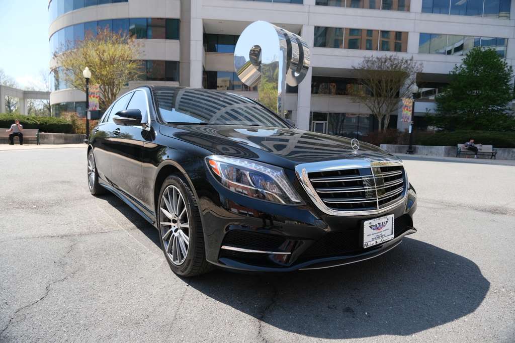 2016 Mercedes-Benz S-Class 550 Image 2 of 39