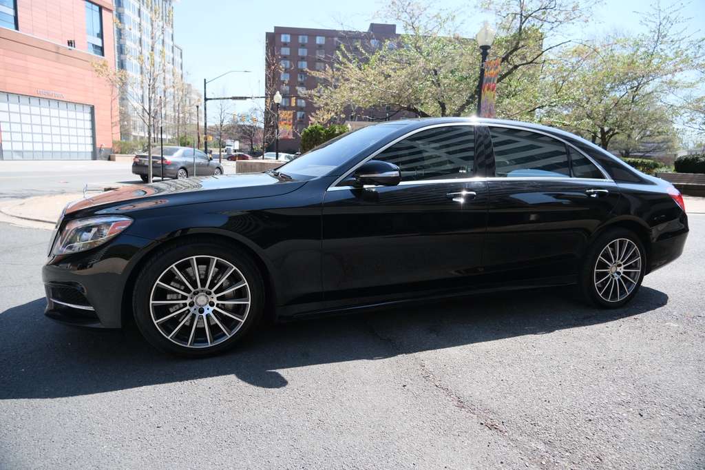 2016 Mercedes-Benz S-Class 550 Image 1 of 39
