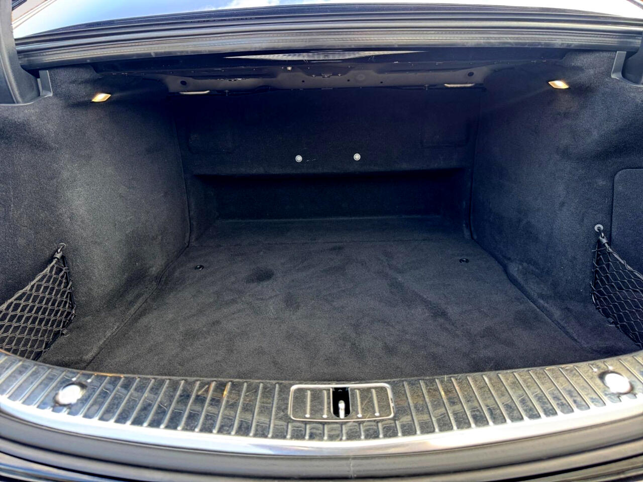Vehicle image 28 of 29