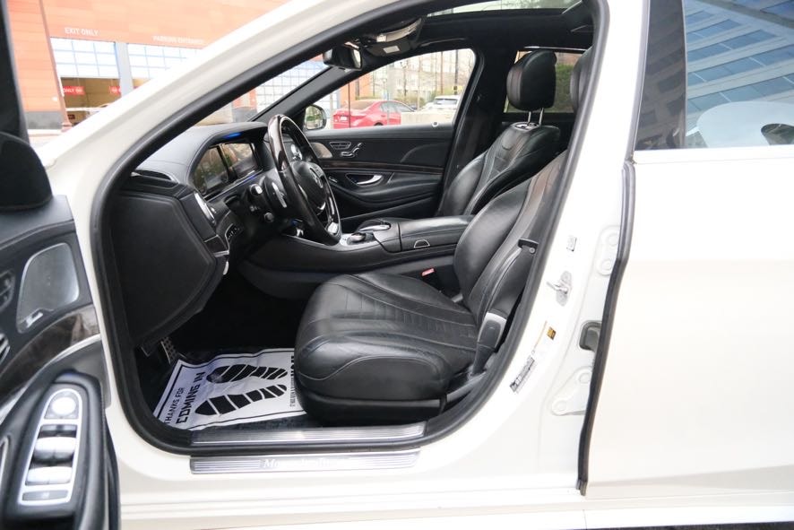 Vehicle image 15 of 51
